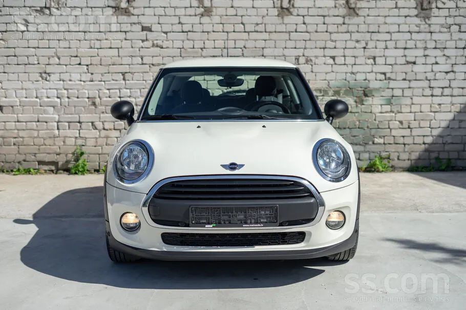Mini One 2015 photo 2