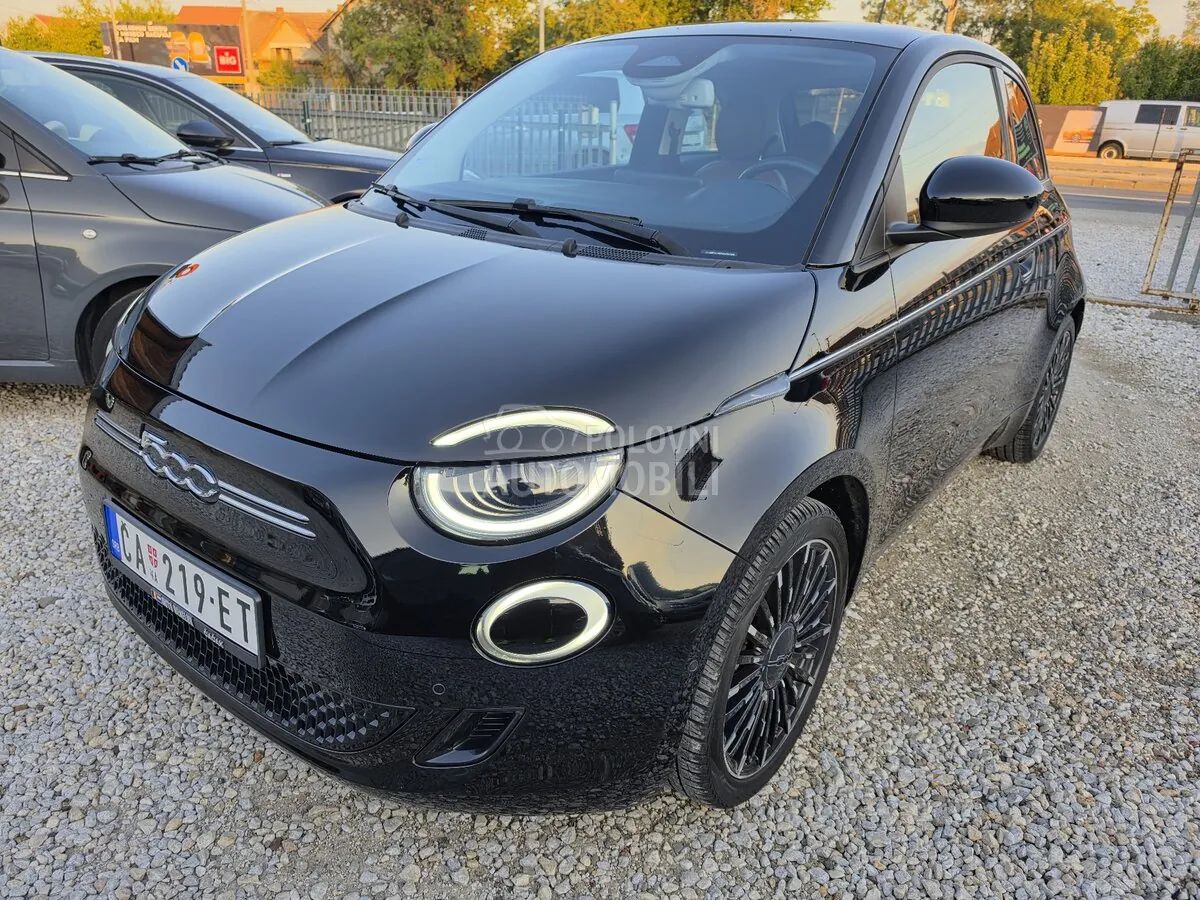 Fiat 500E