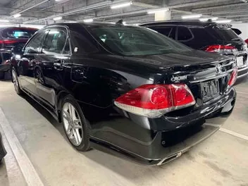 Toyota Crown 2012 photo 3
