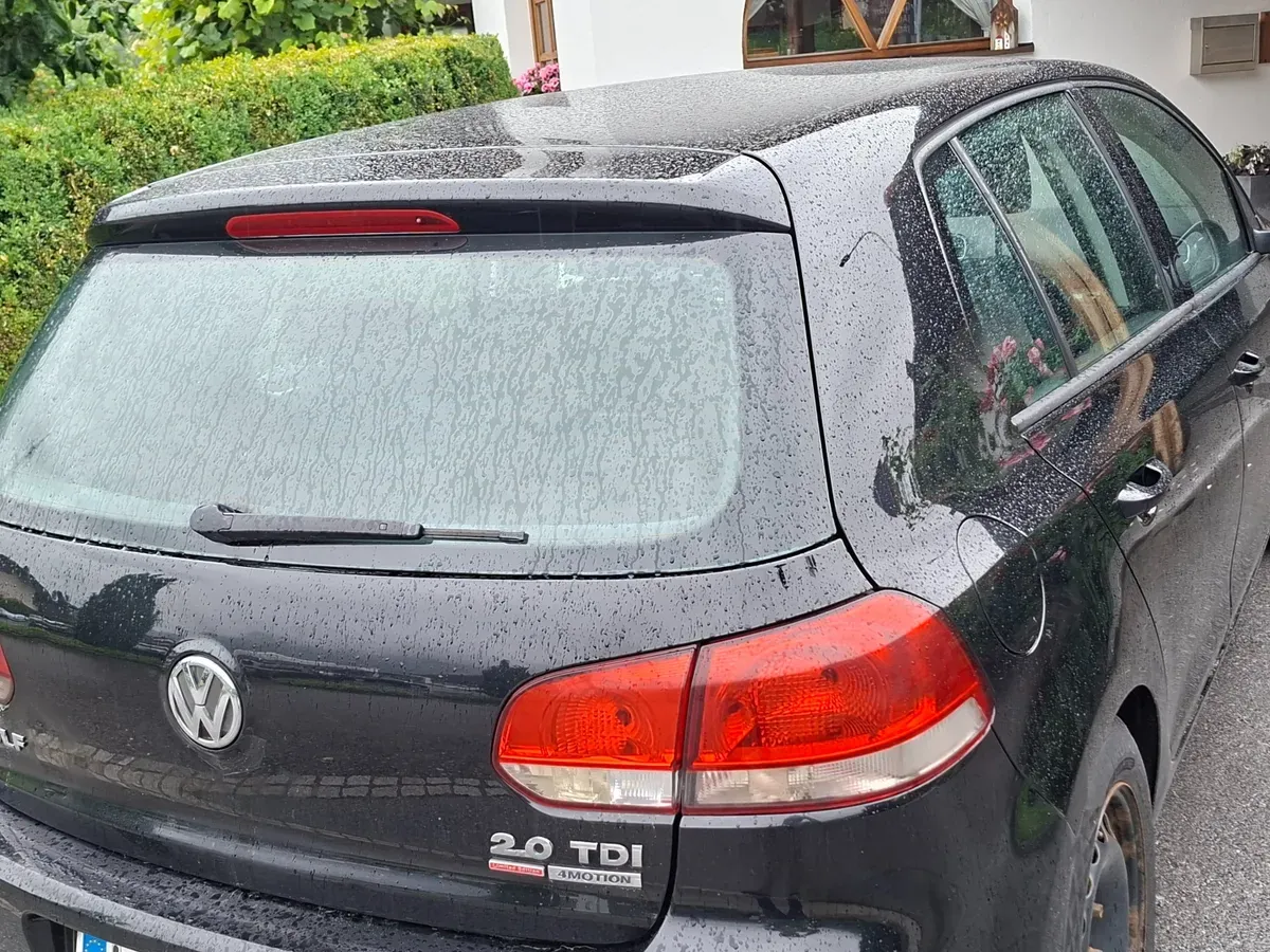 Volkswagen Golf 2010 photo 3