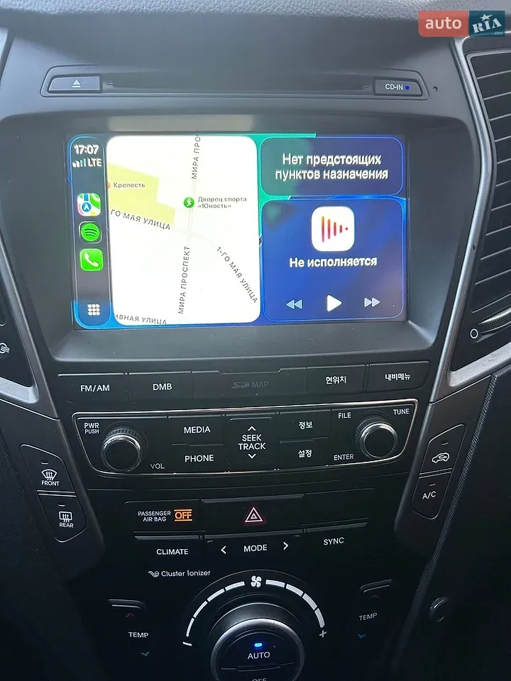 Hyundai Santa Fe 2015 photo 5