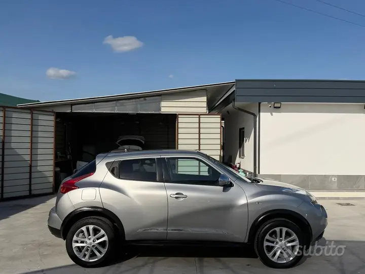 Nissan Juke 2011 photo 4