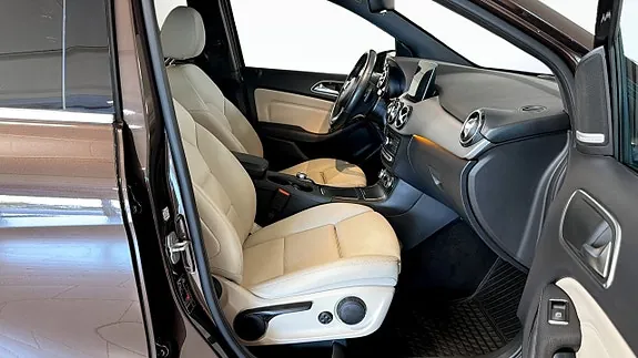 Mercedes-Benz B220 2018 photo 3