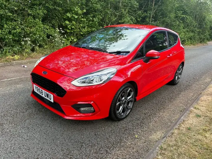 Ford Fiesta 2018 photo 2