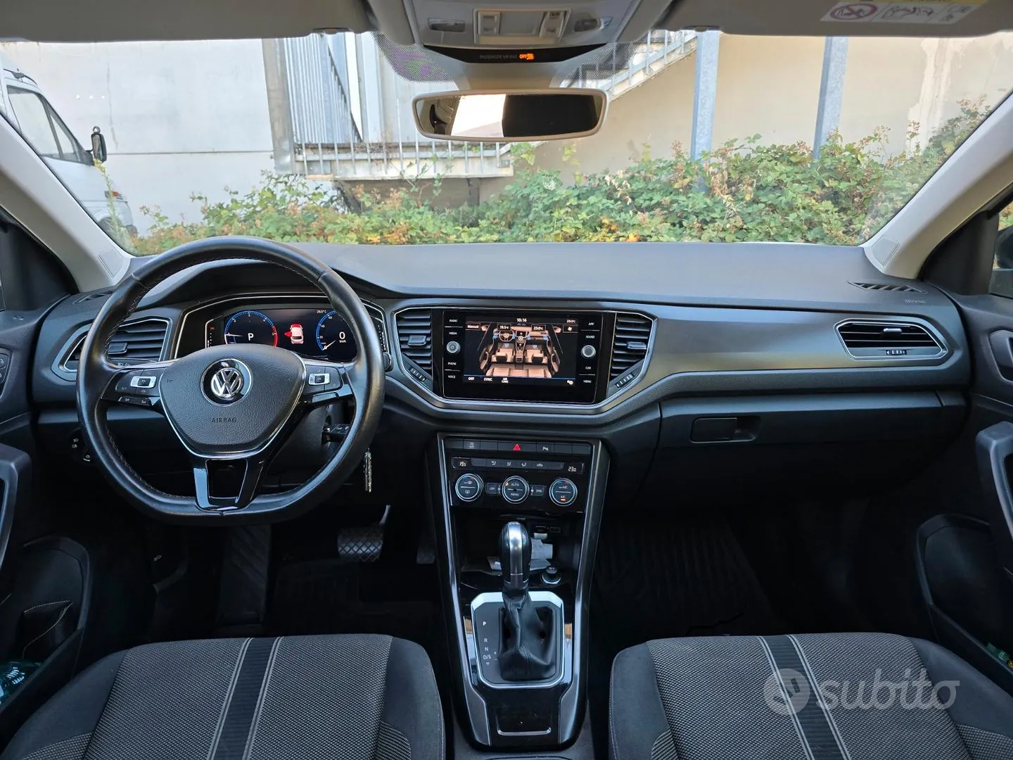Volkswagen T-Roc 2019 photo 3