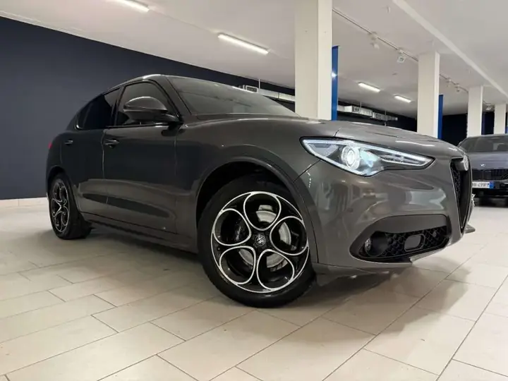 Alfa Romeo Stelvio 2021 photo 3