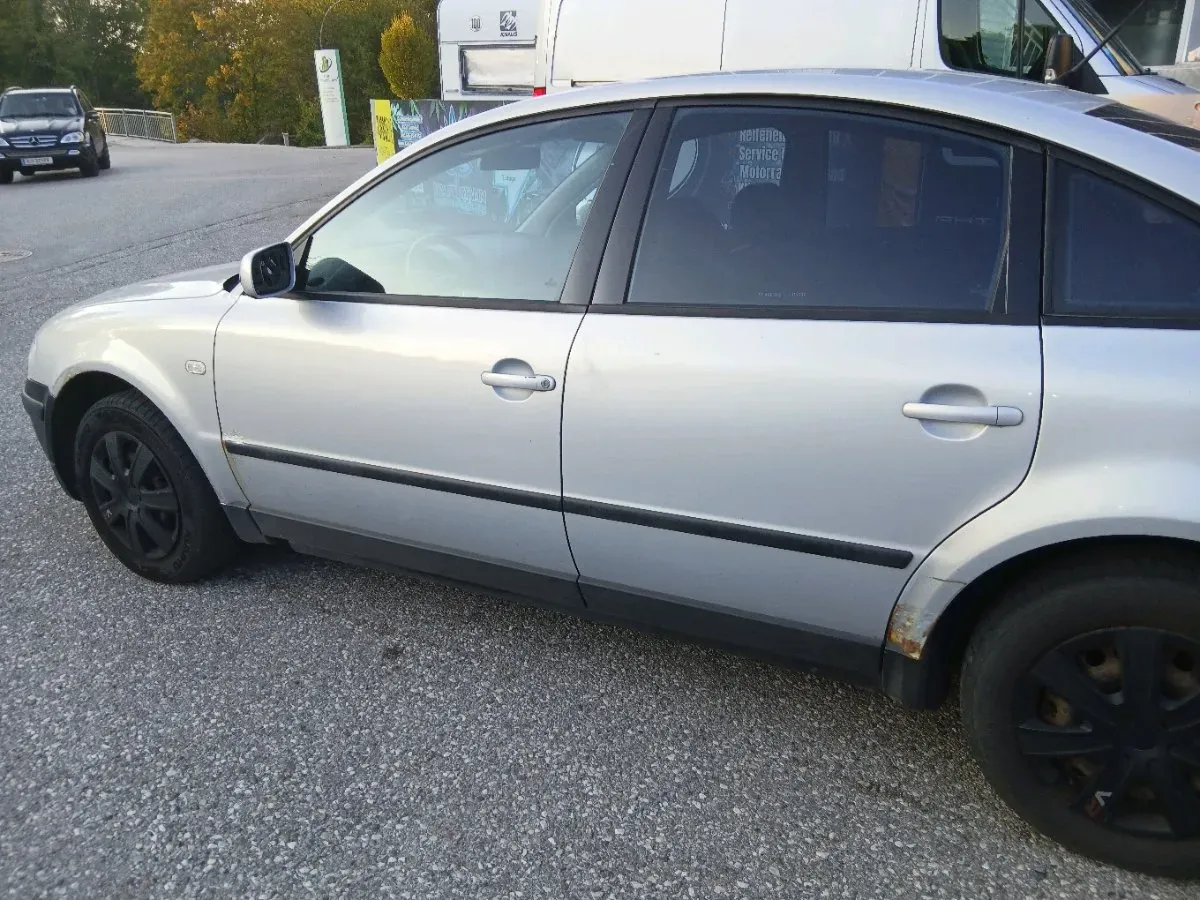 Volkswagen Passat 2000 photo 3