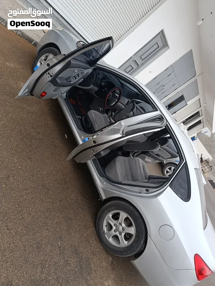 Hyundai Avante 2008 photo 4