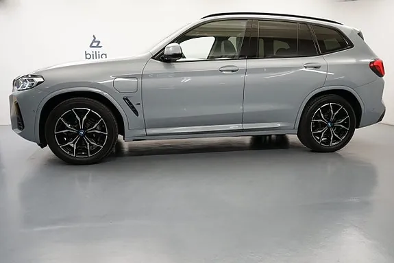 BMW X3 2022 photo 2