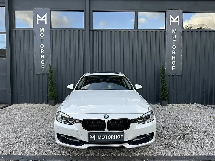 BMW 3 Series 2015 photo 2