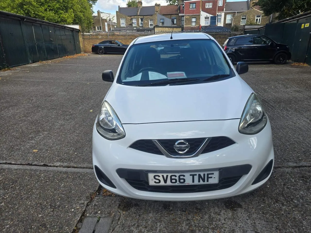 Nissan Micra 2016 photo 2