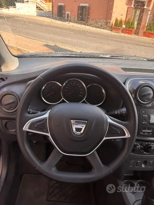 Dacia Sandero 2018 photo 3