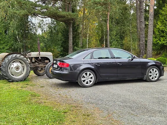 Audi A4 2009 photo 3