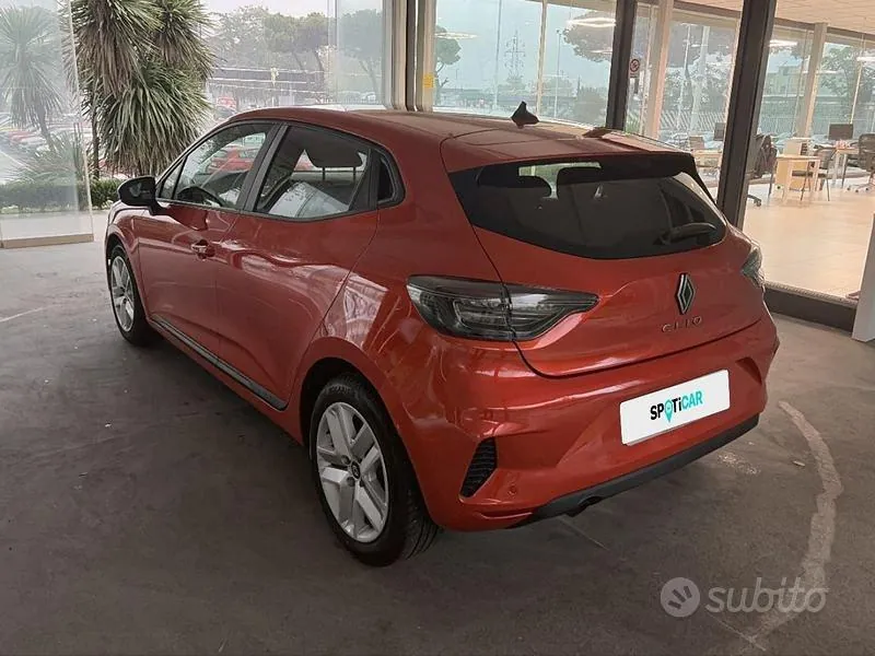 Renault Clio 2024 photo 3