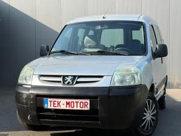 Peugeot Partner 2003 photo 2