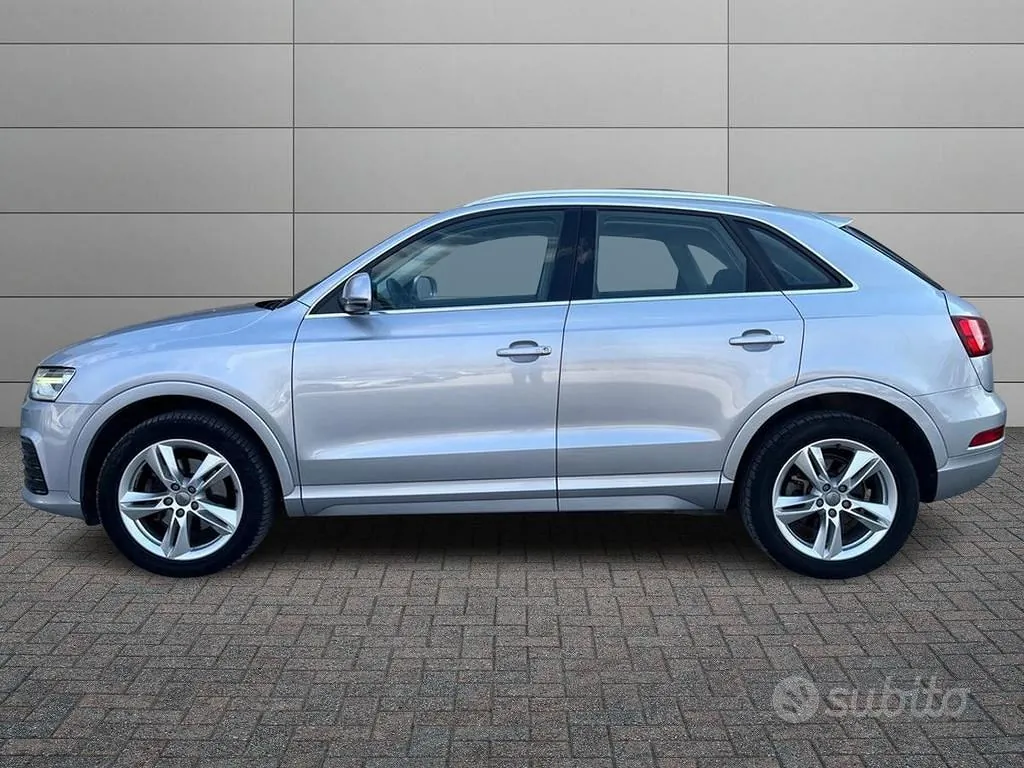 Audi Q3 2017 photo 2