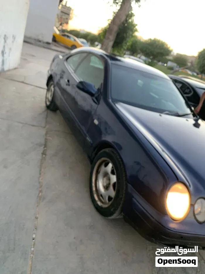 Mercedes-Benz Clk-Class 2000 photo 2