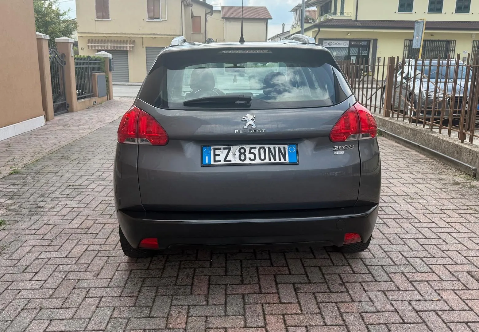 Peugeot 2008 2015 photo 3