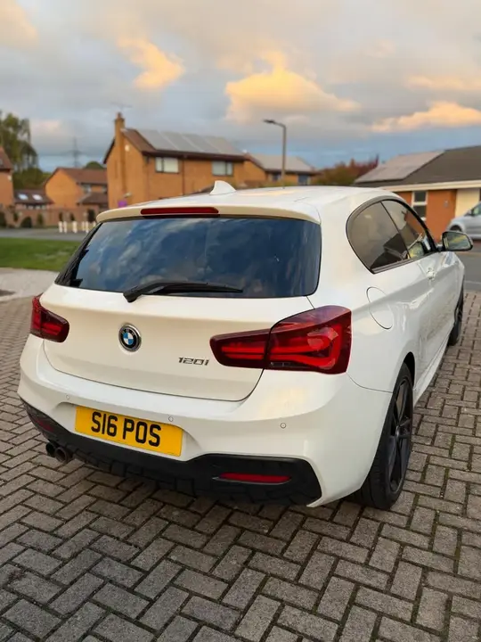 BMW 1 Series 2019 photo 2