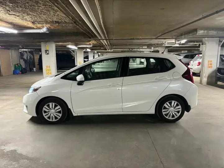 Honda Fit 2017 photo 3