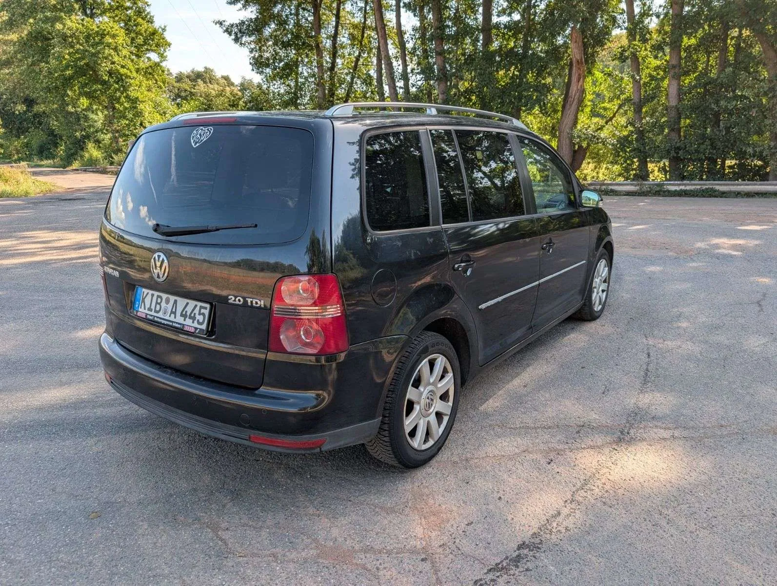 Volkswagen Touran 2007 photo 3