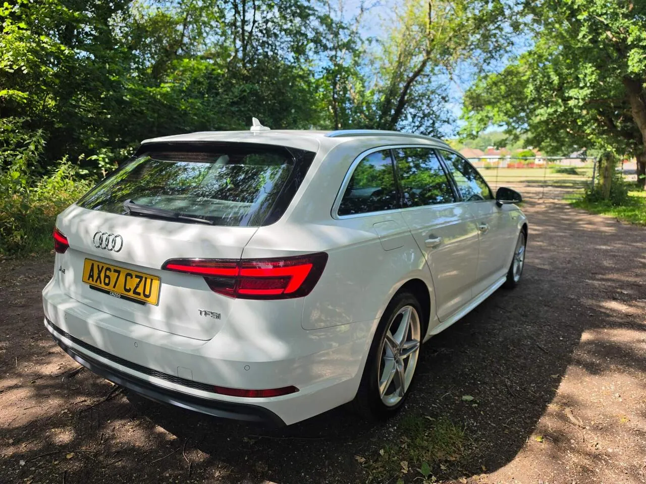 Audi A4 Avant 2018 photo 4