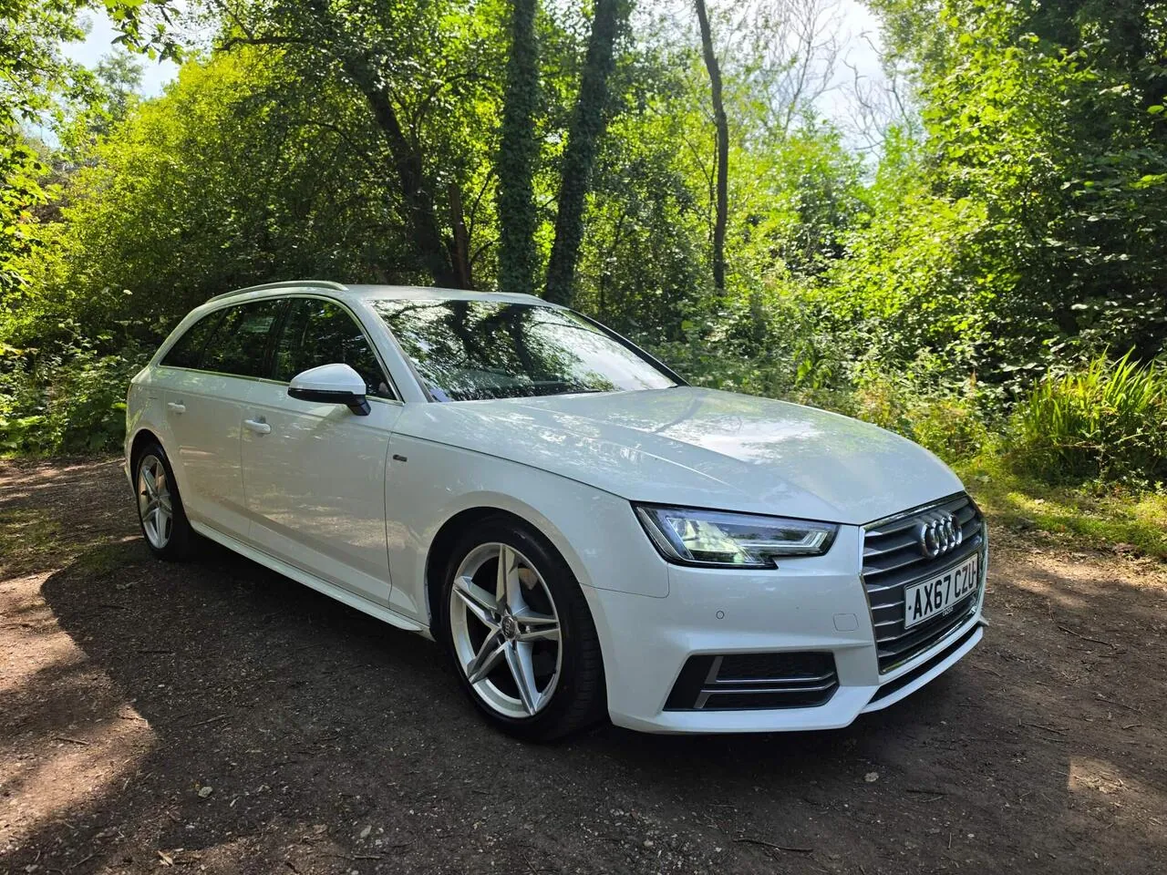 Audi A4 Avant 2018 photo 2