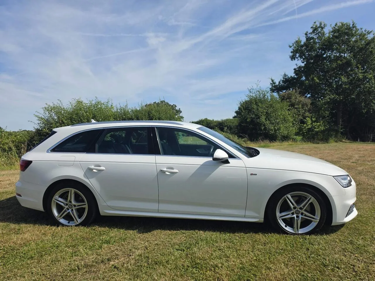 Audi A4 Avant 2018 photo 5