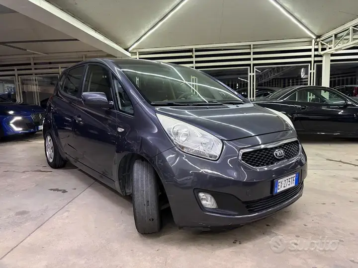 Kia Venga 2014 photo 3