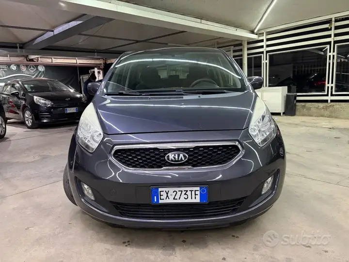 Kia Venga 2014 photo 2