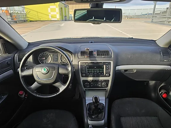 Skoda Octavia 2013 photo 5