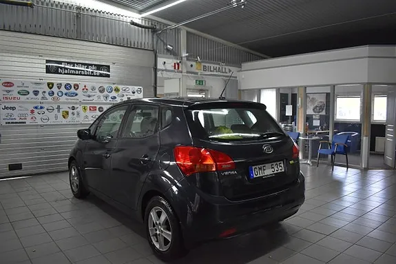 Kia Venga 2011 photo 3