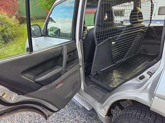 Mitsubishi Pajero 2001 photo 5