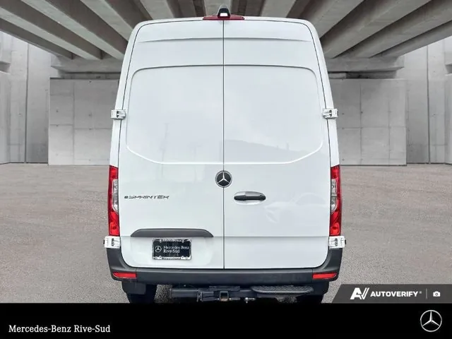 Mercedes-Benz Esprinter 2025 photo 4
