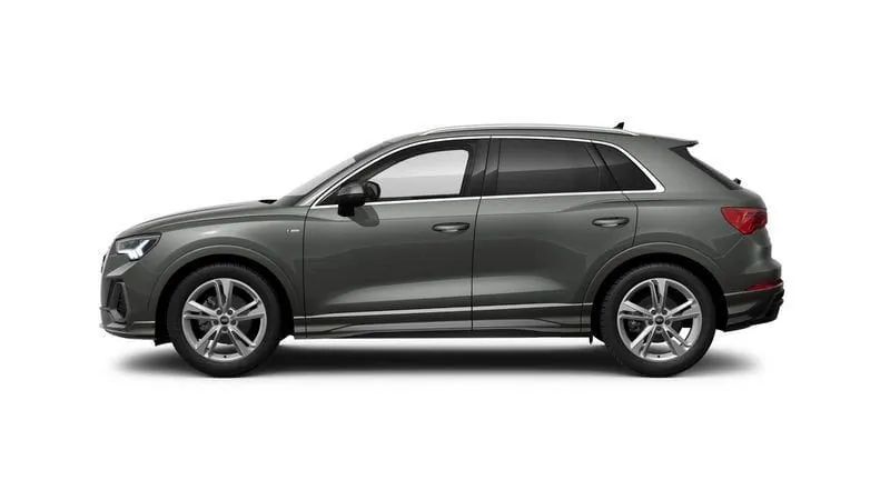 Audi Q3 2023 photo 2