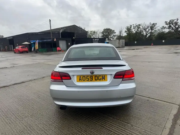 BMW 3 Series 2009 photo 4