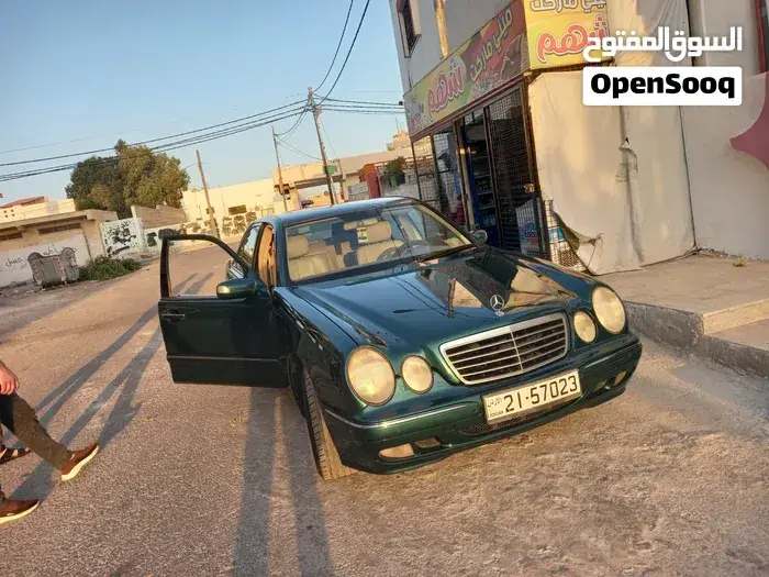 Mercedes-Benz E-Class 2001 photo 2