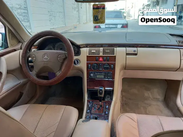 Mercedes-Benz E-Class 2001 photo 4