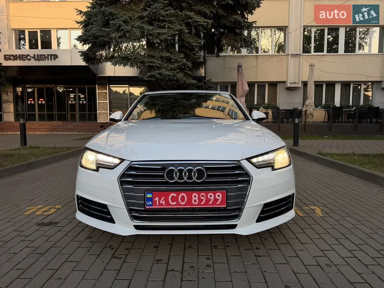 Audi A4 2016 photo 2