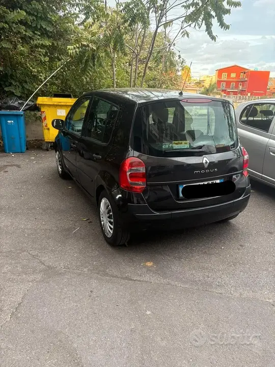 Renault Modus 2010 photo 2