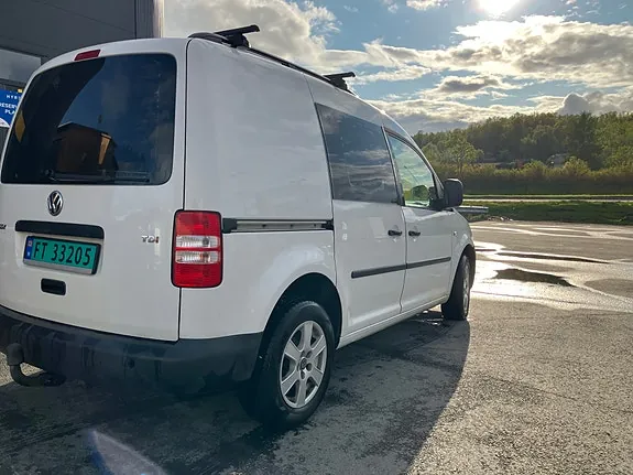 Volkswagen Caddy 2010 photo 2