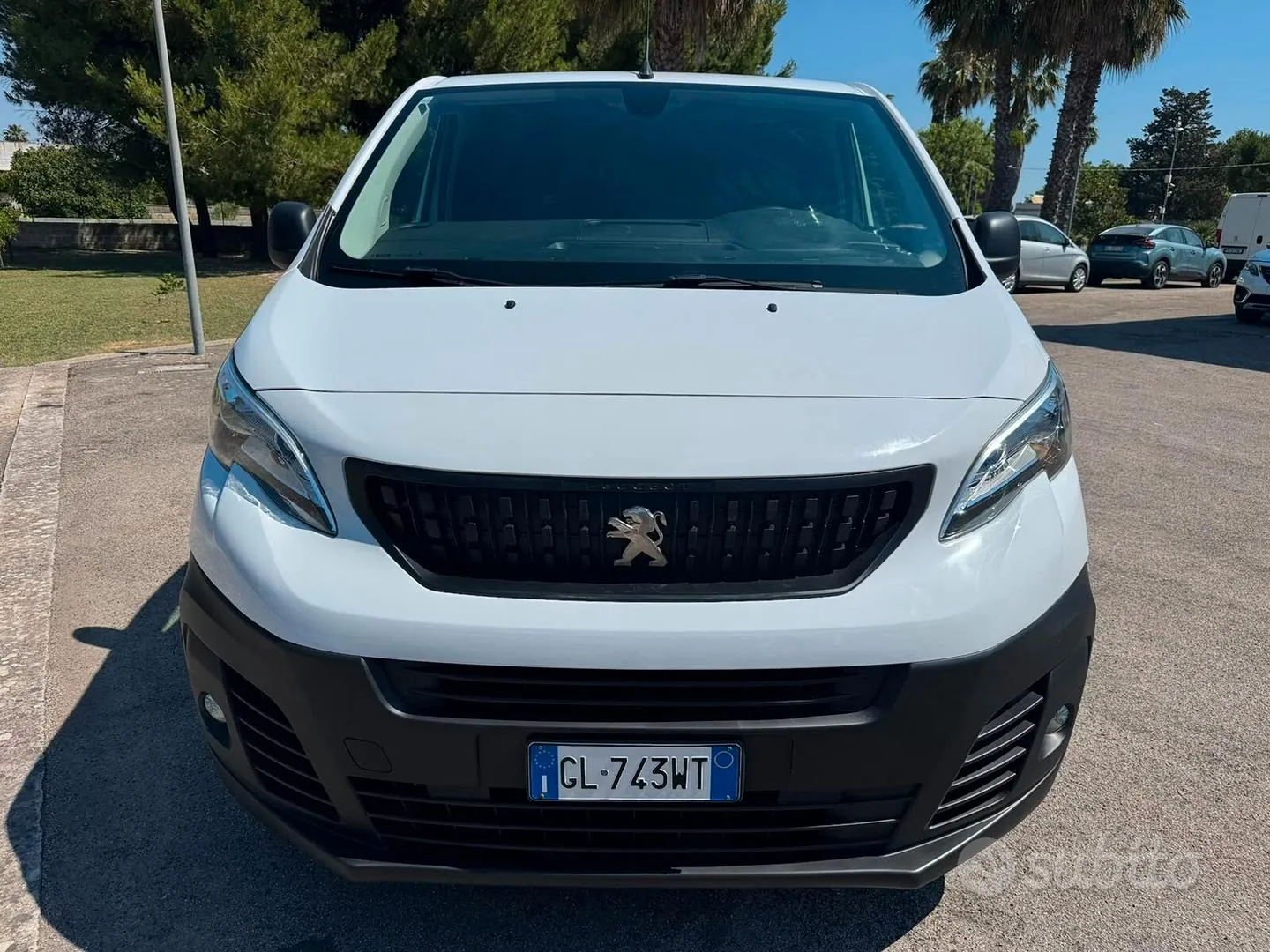 Peugeot Expert 2022 photo 2