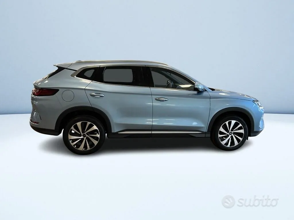BYD Seal U 2025 photo 3