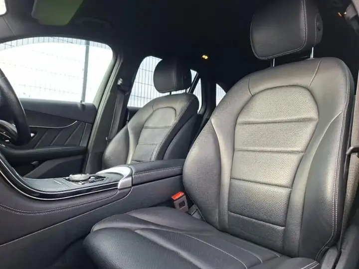 Mercedes-Benz Glc 2018 photo 5