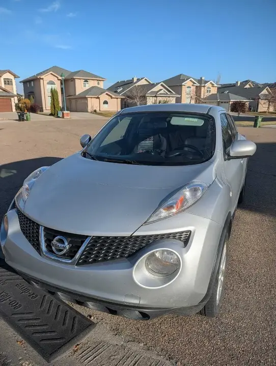 Nissan Juke 2013 photo 2