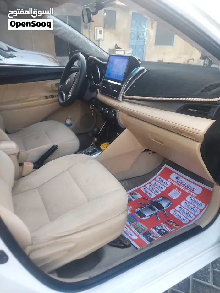 Toyota Yaris 2014 photo 2