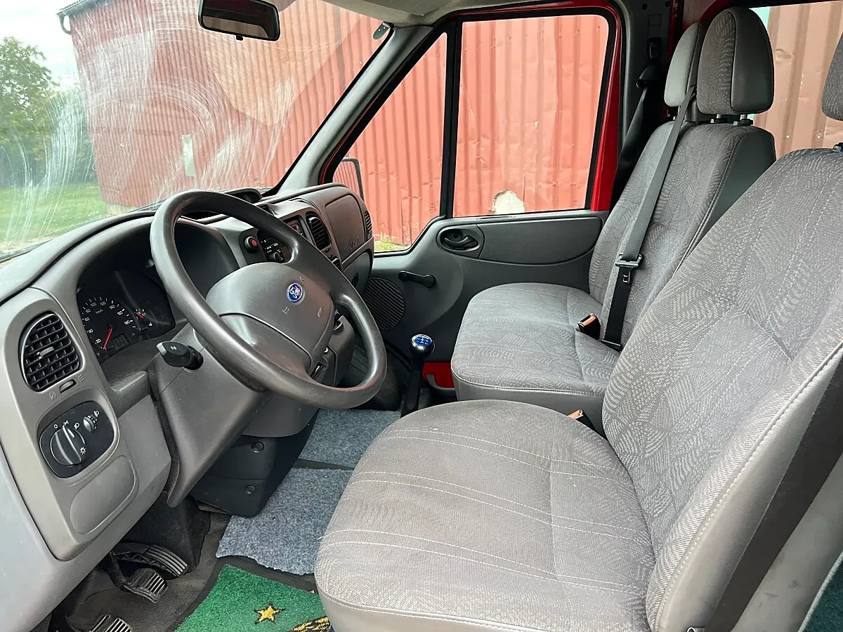 Ford Transit 2005 photo 2