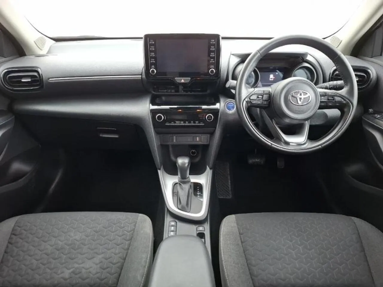 Toyota Yaris Cross 2023 photo 3