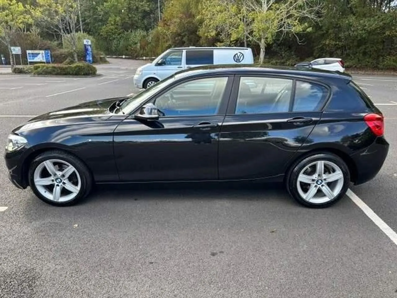 BMW 1 Series 2018 photo 3