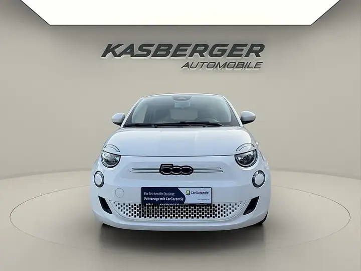 Fiat 500E 2023 photo 2